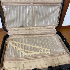 スーツケース ブラックの画像