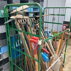 現地引き取り1本500円、農機具（鍬、スコップ等）の画像