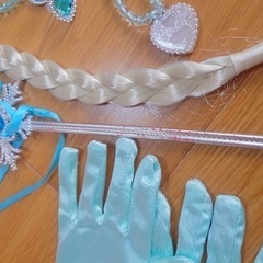 【値下げしました！】エルサ　ドレス　長袖　おまけ付の画像