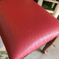 猫足の素敵なスツールの画像