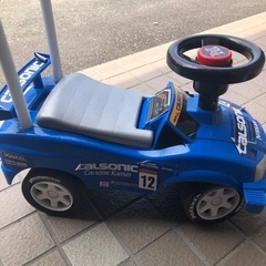 お取引決まりました。コンビカー　子ども用　足蹴り車の画像