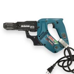 25Y036 ジ3 makita マキタ オートパックスクリュードライバ モデル6836 石膏ボード・コンパネ止め 現状品の画像
