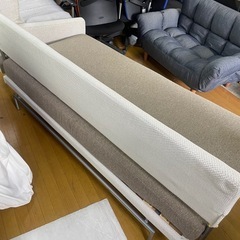 ベッド型ソファーの画像