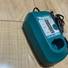 マキタ  充電器 DC07SAの画像
