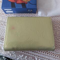 ディズニー　財布　クリーム色？の画像