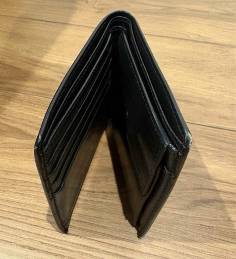 SAINT LAURENT ブラック 二つ折り財布 メンズ　サンローラン　イブサンローラン　財布