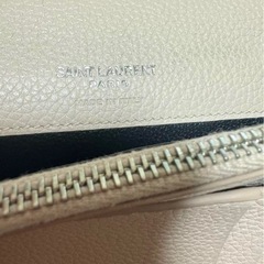 ★SAINT LAURENT サンローラン　イブサンローラン　くすみピンク 二つ折り財布 箱 保存袋付きの画像