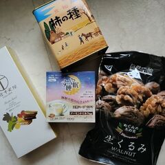 大容量　銀座千疋屋のお菓子 柿の種 くるみ コーラ、アーモンドミルクなど19点の画像