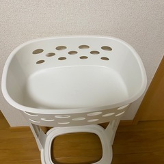 洗濯かごの画像