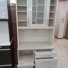 リユースのサカイ栃木店*お値段見直しました*★ジモティ割あり★ パモウナ 食器棚 ホワイト W90×D44.5×H201 クリーニング済み TC9637の画像