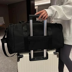ボストンバッグの画像