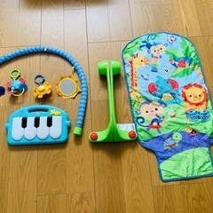 値下げ‼️ベビージム(訳あり&おまけ付き)の画像