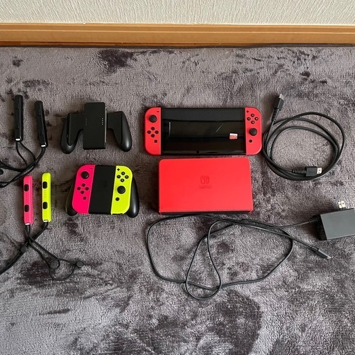 Switch本体　マリオレッド