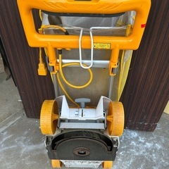 リョービ製の芝刈り機「LMR-2300」の画像