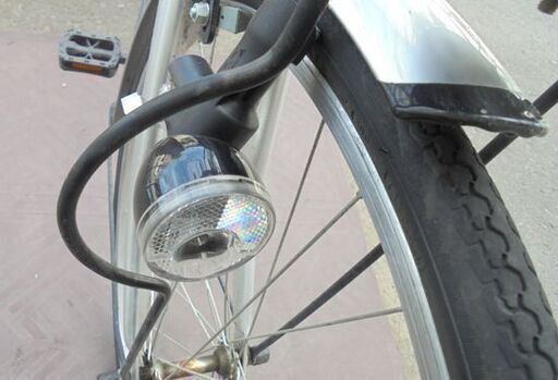 26インチ 自転車 変速なし 鍵付き 荷台付き シルバー ママチャリ 
