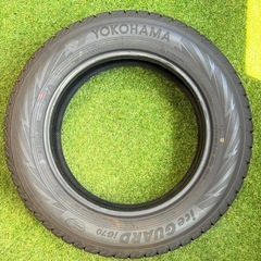【美品】セダン系に　215/60R16 95Q ヨコハマ　アイスガード7の画像