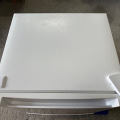 アイリスプラザ 冷凍庫32L 1ドア 小型 前開き PF-A32FD アイリスオーヤマの画像