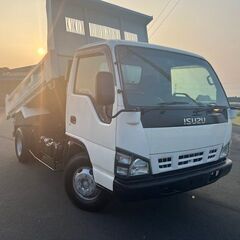 いすゞエルフ4ｔダンプの画像