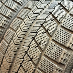 【セール】215/50R17 4本　交換工賃込み　ブリヂストン　ブリザックの画像