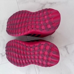 adidas  スパイダーマン スニーカー 13cmの画像
