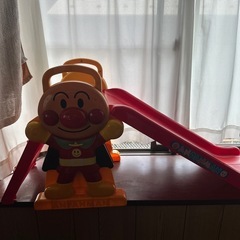 アンパンマン滑り台の画像