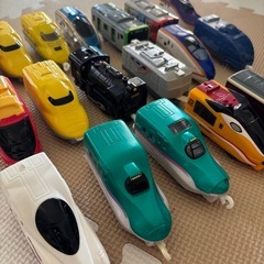 マック ハッピーセット プラレールの画像