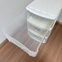 アイリスオーヤマ　衣装ケースの画像