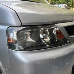 [無料]ヘッドライト研磨　黄ばみ、くすみ除去　。 - 助け合い