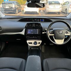 【自社ローン】トヨタ プリウス50 Ｓ 黒 ナビ バックカメラ ETC Bluetooth接続 車検2年付きの画像