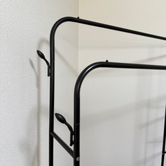ハンガーラック　棚付きの画像