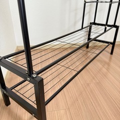 ハンガーラック　棚付きの画像