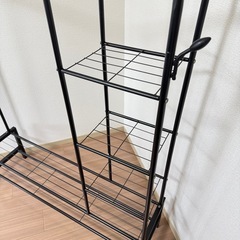 ハンガーラック　棚付きの画像
