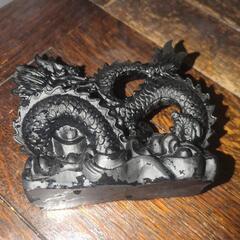 龍の置物の画像