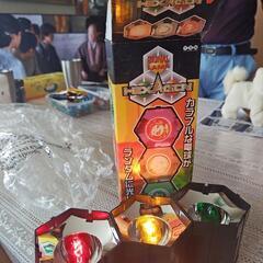 カラフル電球の画像