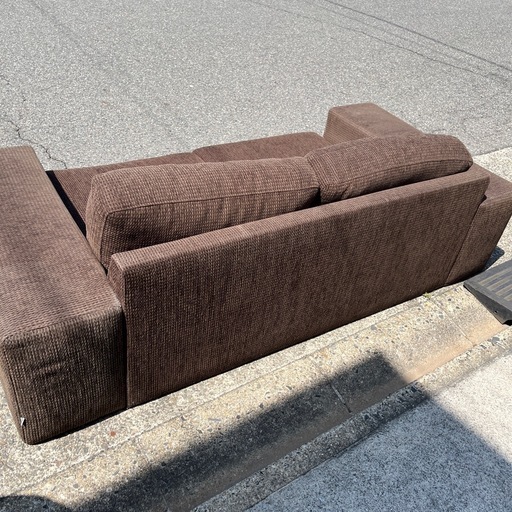 BoConcept ソファ　ボーコンセプト　2.5人掛け 2人掛け　二人掛け　ブラウン　茶色　脚無し　高級ブランド家具　ローソファ　ソ