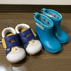 長靴　13cm   スニーカー　14cmセットの画像