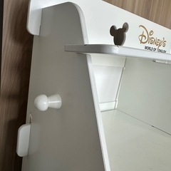 ディズニーワールドファミリー　棚　ホワイトの画像