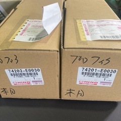 日野純正ドアSWパネル木目調
の画像