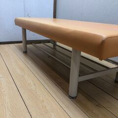 高田ベッド製作所 マッサージベッド　指圧　エステ 整体 施術　業務用　マッサージベッド 合皮 ビニールレザー　指圧　エステ 整体 施術 業務用 合皮 ビニールレザー オレンジ系　【糸島市内 送料無料】250710-6の画像