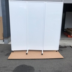 No.46 三面パーテーションホワイトボードの画像