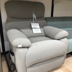【値下げしました】1人掛け電動リクライニングソファーが入荷致しま...