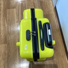 キャリーバッグ（イエロー）【町田市再生家具】251091の画像