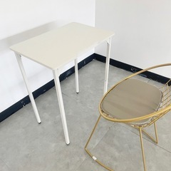 作業台 デスク テーブルの画像
