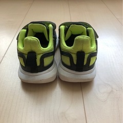 adidaスニーカー　15センチの画像