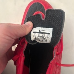 NIKEナイキ子供サッカースパイク赤24センチの画像