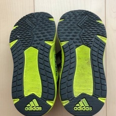 adidasスニーカー　17センチ　の画像