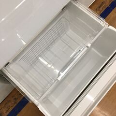 5ドア冷蔵庫　HITACHI　R-S40K(xw) 直冷式　2020年製　401Lの画像