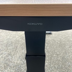 コクヨ　電動昇降式デスクの画像