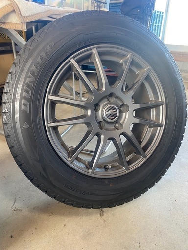 スタットレスタイヤ　DUNLOP ウインターマックス　4本セット