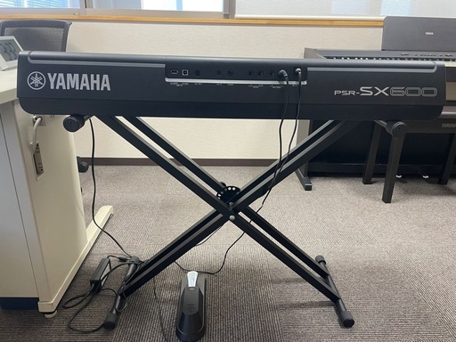 中古　ピアノ　Yamaha PSR-SX600 